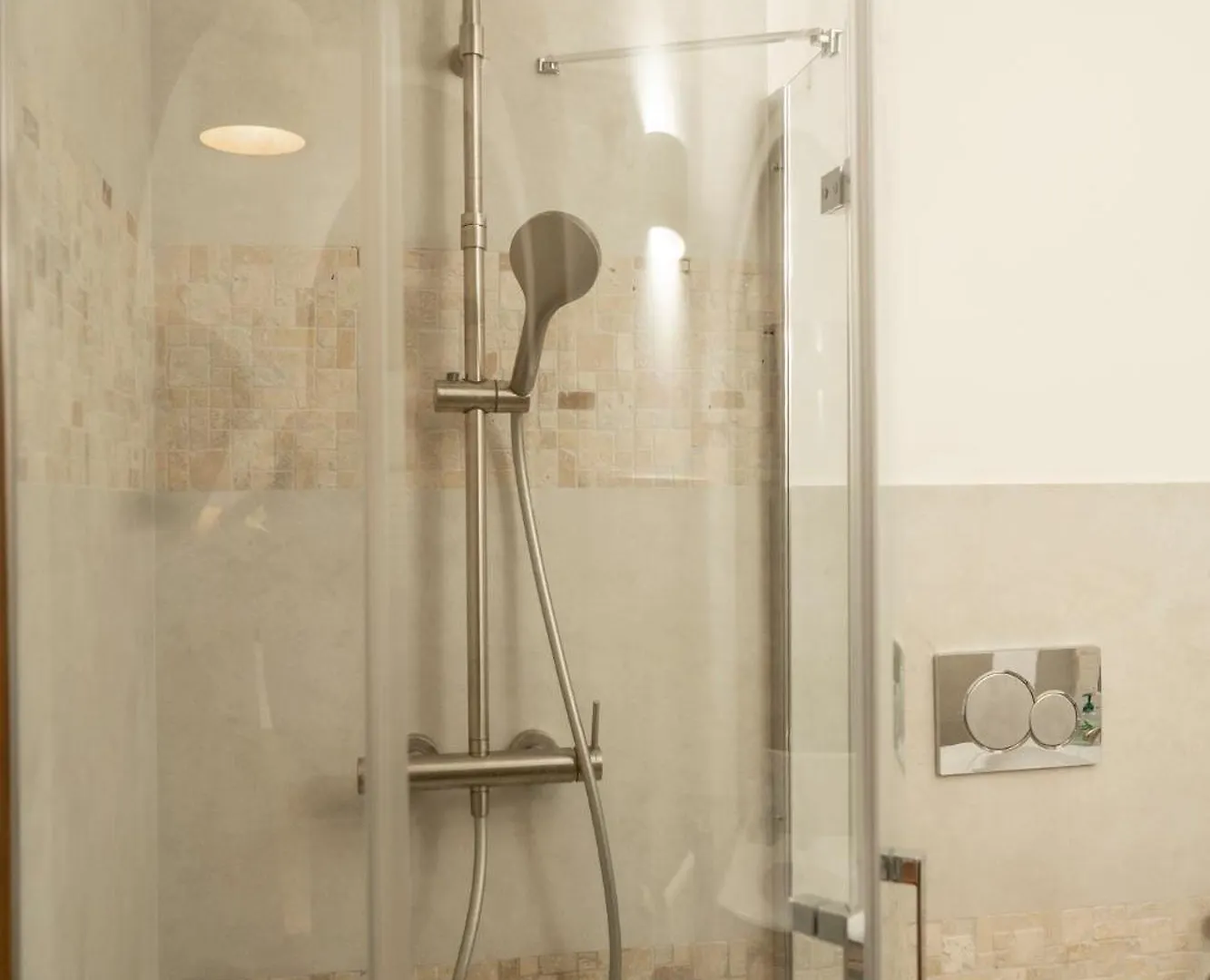 Apartment Home Domus Capocci - Rione Monti Rome Italy