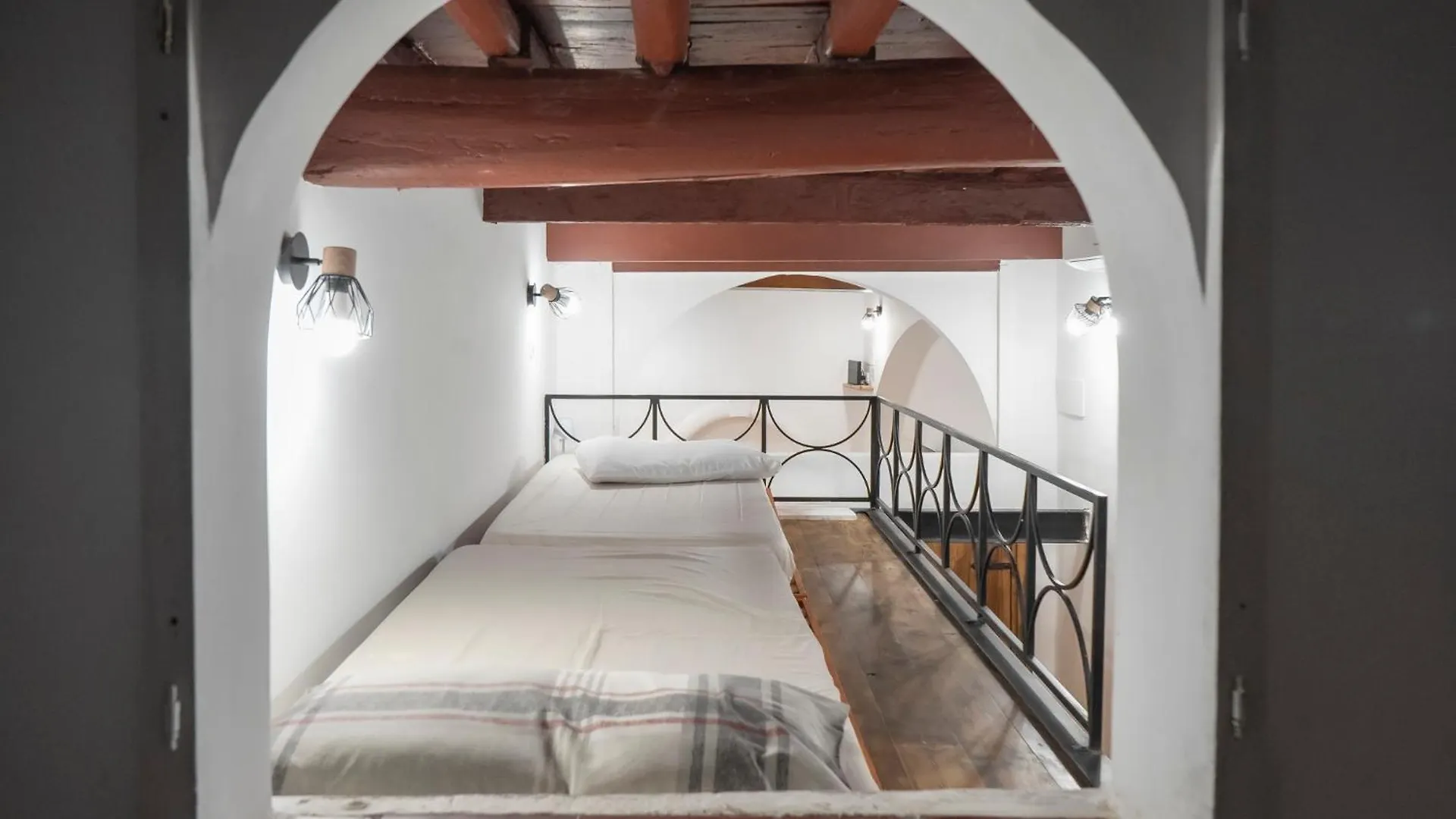 Apartment Home Domus Capocci - Rione Monti Rome Italy