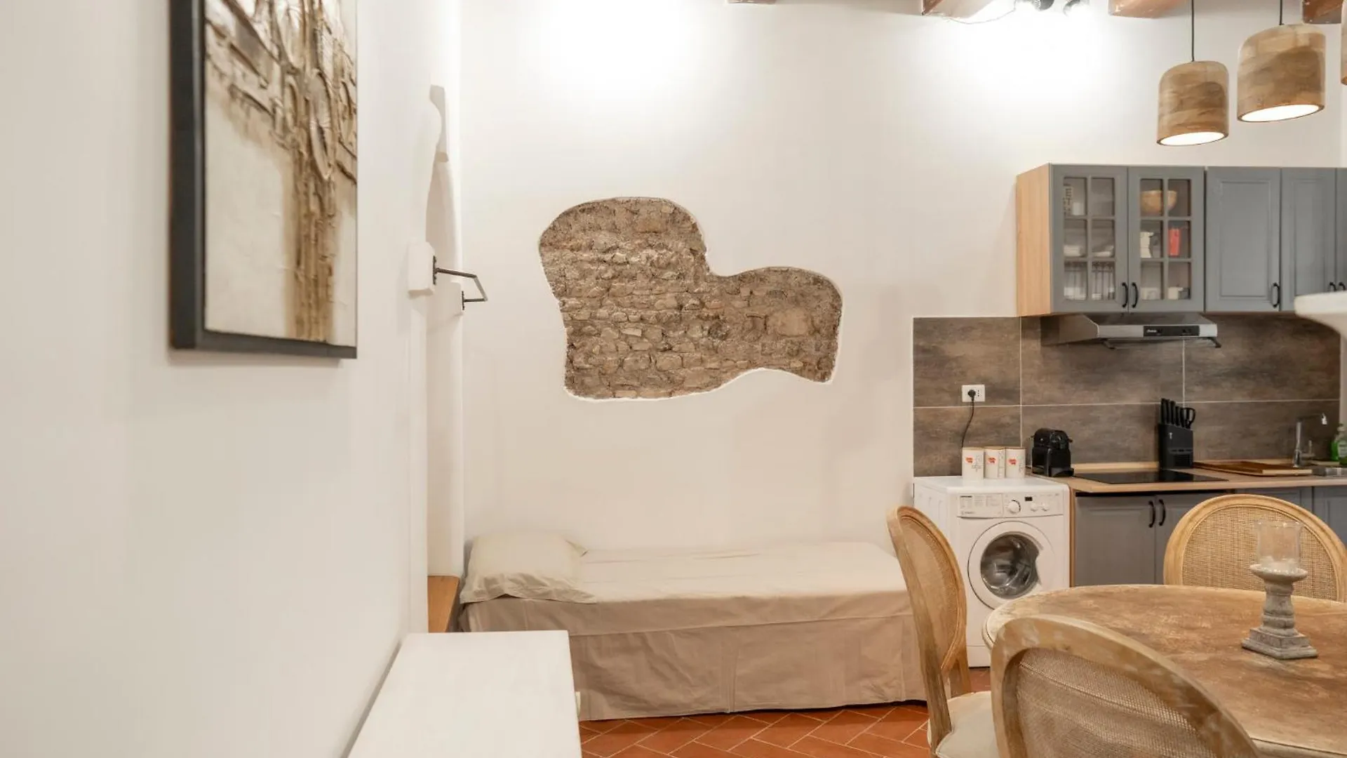 Apartment Home Domus Capocci - Rione Monti Rom