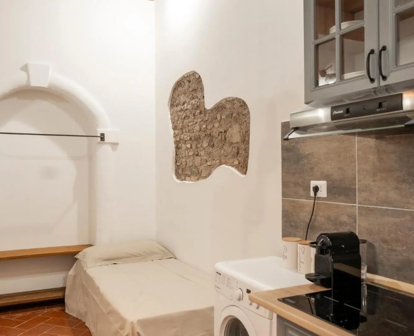 Apartment Home Domus Capocci - Rione Monti Rom